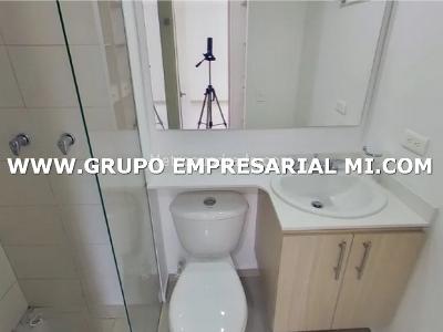 Apartamento de 3 alcobas en venta en Cabañas, Bello, 74 m² · foto 13 de 14