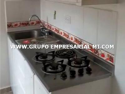 Apartamento en venta en Los Alcazares, Medellín · foto 2 de 10