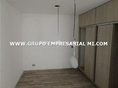 Apartamento de 3 alcobas en venta en Laureles, Medellín, 260 m² · foto 8 de 11