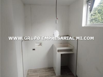 Apartamento de 3 alcobas en venta en Laureles, Medellín, 260 m² · foto 11 de 11