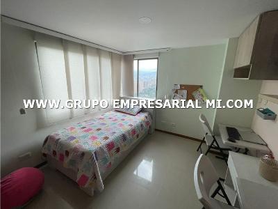 Apartamento de 4 alcobas en venta en Las Lomitas, Sabaneta, 160 m² · foto 12 de 20