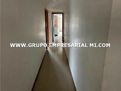 Apartamento de 4 alcobas en venta en Las Lomitas, Sabaneta, 160 m² · foto 13 de 20