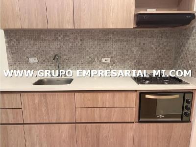Apartamento de 2 alcobas en venta en Itagui, Itagüí, 73 m² · foto 3 de 20