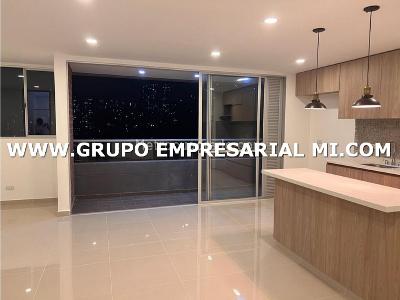 Apartamento de 2 alcobas en venta en Itagui, Itagüí, 73 m² · foto 9 de 20