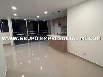Apartamento de 2 alcobas en venta en Itagui, Itagüí, 73 m² · foto 11 de 20