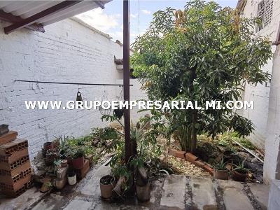 Casa de 5 alcobas en venta en Prado Centro, Medellín, 350 m² · foto 16 de 20