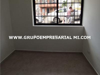 Casa de 5 alcobas en venta en Aranjuez, Medellín, 91 m² · foto 10 de 14