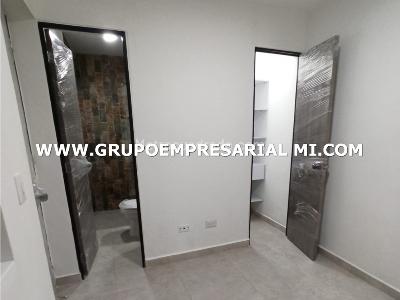 Casa de 5 alcobas en venta en Aranjuez, Medellín, 91 m² · foto 2 de 14