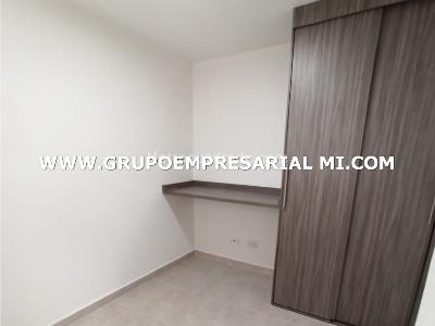 Casa de 5 alcobas en venta en Aranjuez, Medellín, 91 m² · foto 5 de 14