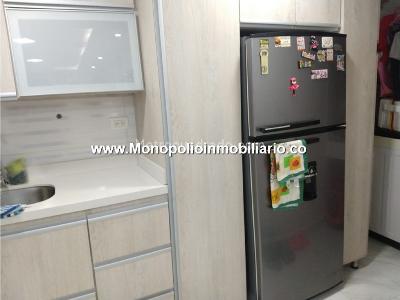Apartamento de 3 alcobas en arriendo en Loma Del Indio, Medellín, 70 m² · foto 2 de 20
