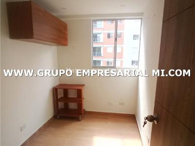 Apartamento de 3 alcobas en venta en San Jose, Sabaneta, 59 m² · foto 18 de 20