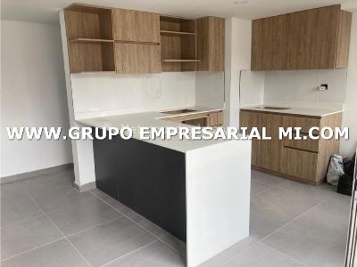 Apartamento de 2 alcobas en venta en Las Lomitas, Sabaneta, 60 m² · foto 2 de 8