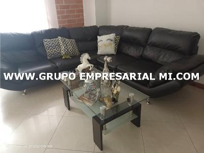 Casa de 3 alcobas en venta en La Doctora, Sabaneta, 217 m² · foto 3 de 16