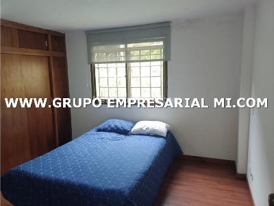 Casa de 3 alcobas en venta en La Doctora, Sabaneta, 217 m² · foto 6 de 16
