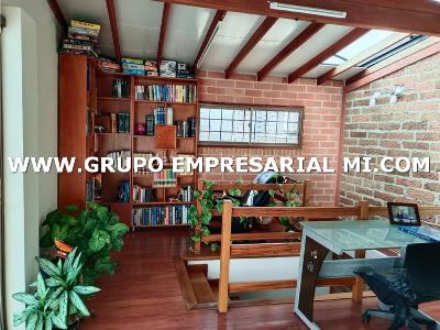 Casa de 3 alcobas en venta en La Doctora, Sabaneta, 217 m² · foto 11 de 16