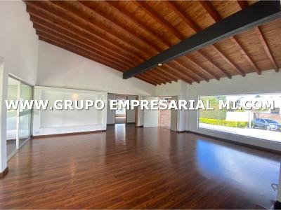 Casa de 4 alcobas en venta en Llanogrande, Rionegro, 1550 m² · foto 3 de 20