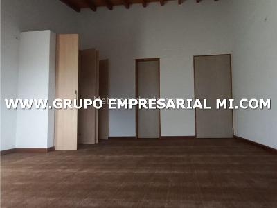 Casa de 4 alcobas en venta en Llanogrande, Rionegro, 1550 m² · foto 8 de 20