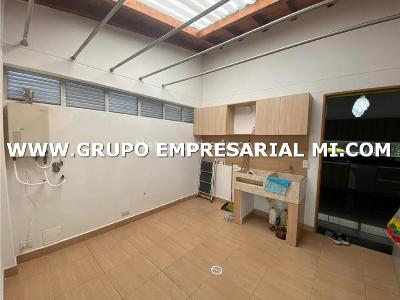 Casa de 4 alcobas en venta en Llanogrande, Rionegro, 1550 m² · foto 18 de 20