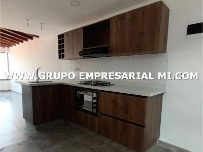 Casa en venta en Calatrava, Itagüí · foto 2 de 17