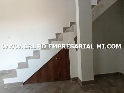 Casa en venta en Calatrava, Itagüí · foto 3 de 17