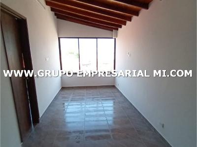 Casa en venta en Calatrava, Itagüí · foto 9 de 17
