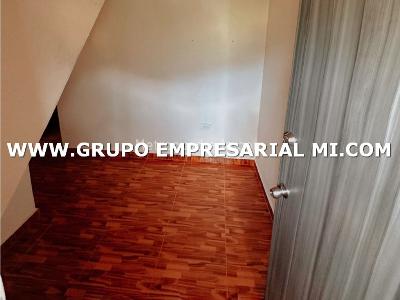Casa de 5 alcobas en venta en San Antonio, Medellín, 100 m² · foto 9 de 20