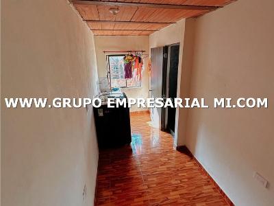 Casa de 5 alcobas en venta en San Antonio, Medellín, 100 m² · foto 17 de 20