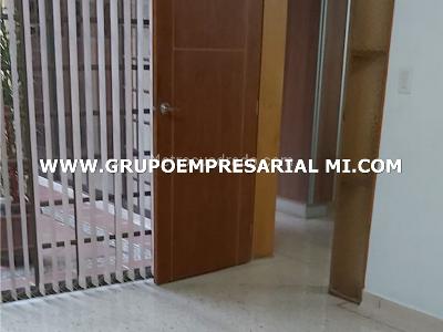 Apartamento de 3 alcobas en venta en Villa Hermosa, Medellín, 151 m² · foto 13 de 18