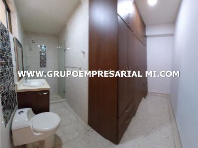 Apartamento de 3 alcobas en venta en Villa Hermosa, Medellín, 151 m² · foto 16 de 18