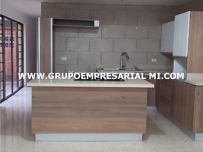 Apartamento de 3 alcobas en venta en Villa Hermosa, Medellín, 151 m² · foto 4 de 18