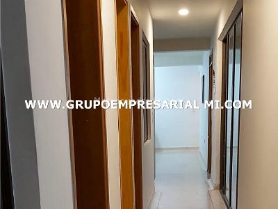Apartamento de 3 alcobas en venta en Villa Hermosa, Medellín, 151 m² · foto 7 de 18