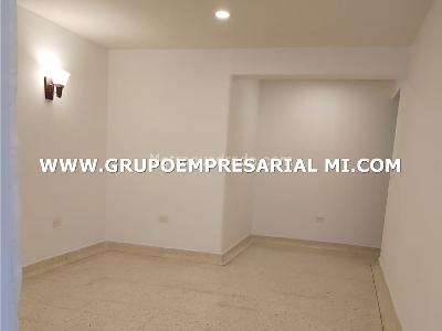 Apartamento de 3 alcobas en venta en Villa Hermosa, Medellín, 151 m² · foto 9 de 18