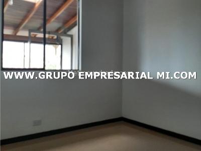 Casa de 4 alcobas en venta en El Dorado, Envigado, 192 m² · foto 11 de 20