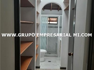 Casa de 4 alcobas en venta en El Dorado, Envigado, 192 m² · foto 13 de 20