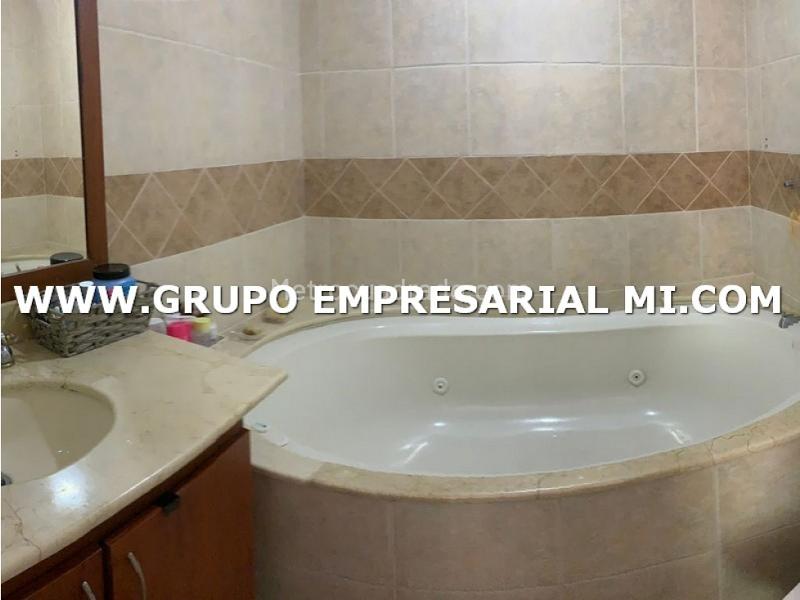 Furnished Duplex 3BR Apartment for Rent in El Poblado (San Lucas) - 5