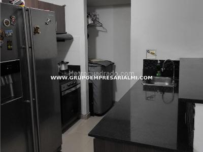 Apartamento de 3 alcobas en venta en Niquia, Bello, 80 m² · foto 3 de 13
