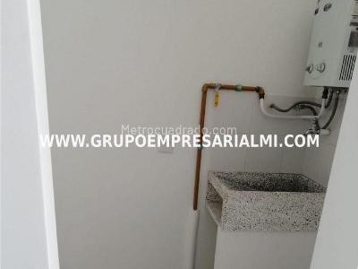 Apartamento de 3 alcobas en venta en Valerias, Bello, 62 m² · foto 3 de 8