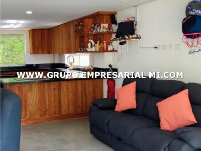Casa de 5 alcobas en venta en Envigado, Envigado, 400 m² · foto 3 de 20