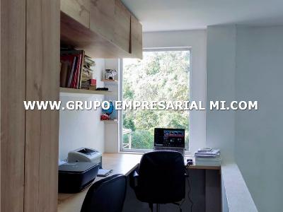 Casa de 5 alcobas en venta en Envigado, Envigado, 400 m² · foto 12 de 20