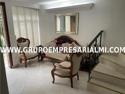 Casa de 4 alcobas en venta en Robledo, Medellín, 127 m² · foto 3 de 14