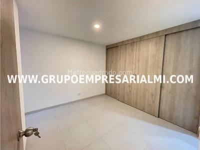 Apartamento en arriendo en El Poblado, Medellín · foto 4 de 9