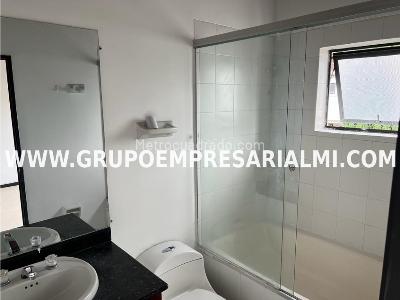 Casa de 4 alcobas en venta en Loma De Las Brujas, Envigado, 138 m² · foto 12 de 16