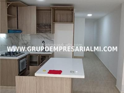 Apartamento en venta en Manrique, Medellín · foto 4 de 13
