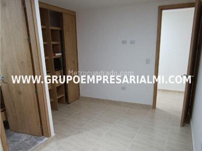 Apartamento en venta en Manrique, Medellín · foto 8 de 13