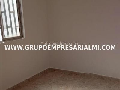 Casa de 3 alcobas en venta en La Milagrosa, Medellín, 125 m² · foto 5 de 8