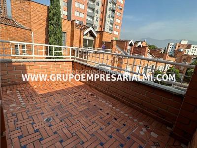 Casa de 4 alcobas en venta en Belen, Medellín, 233 m² · foto 15 de 17