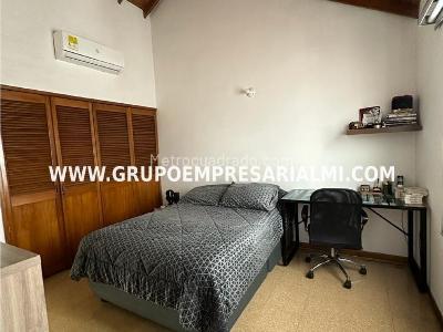 Casa de 4 alcobas en venta en Belen, Medellín, 233 m² · foto 6 de 17