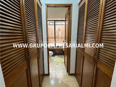 Casa de 4 alcobas en venta en Belen, Medellín, 233 m² · foto 9 de 17