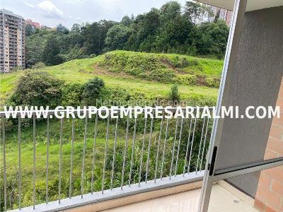 Casa de 3 alcobas en venta en Manrique, Medellín, 131 m² · foto 7 de 12