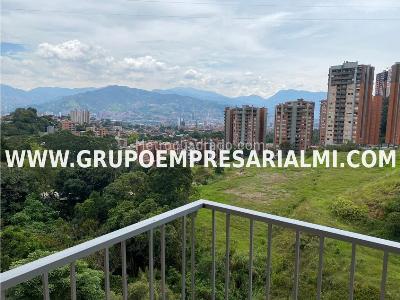 Casa de 3 alcobas en venta en Manrique, Medellín, 131 m² · foto 8 de 12